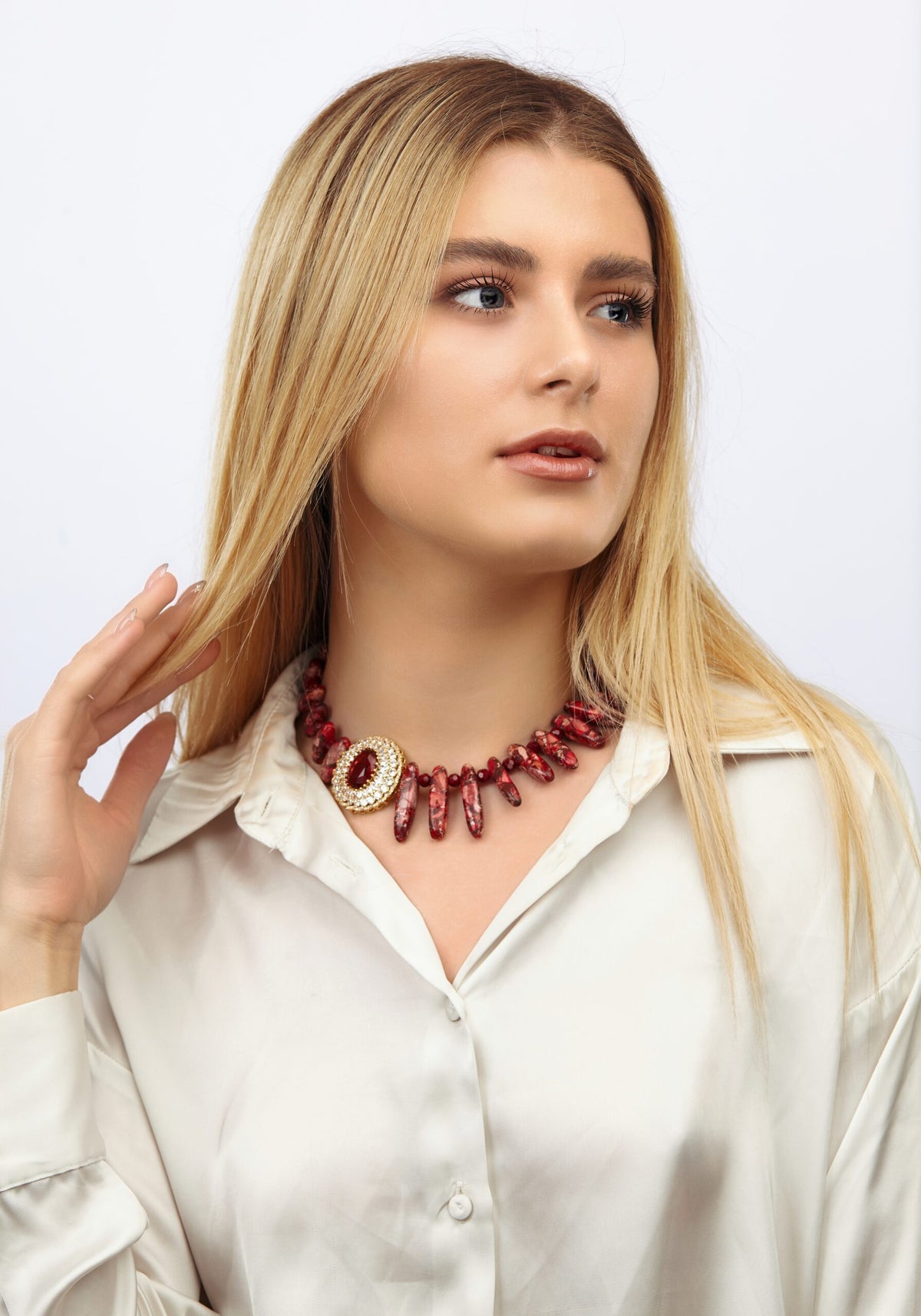 Spiky Dark Red Beads Necklace